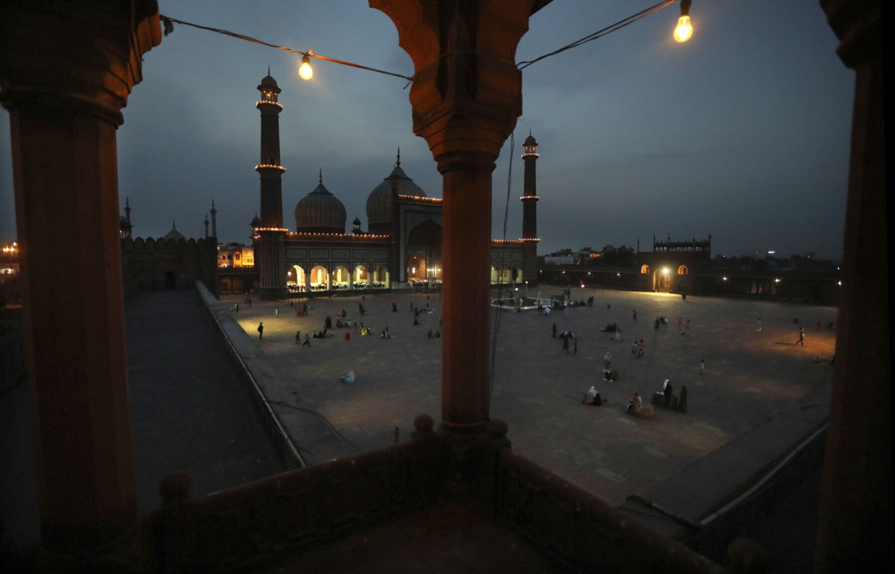 APTOPIX Virus Outbreak India Ramadan